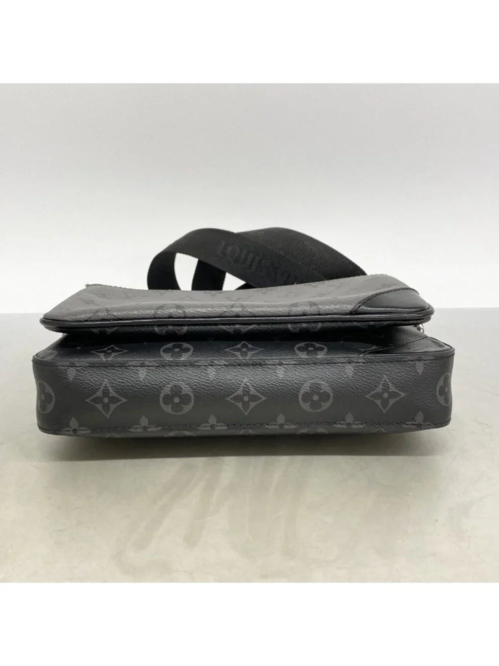 Louis Vuitton Shoulder Bag Monogram Eclipse Reverse Trio Messenger Black Gray